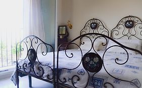 Lotus Country House